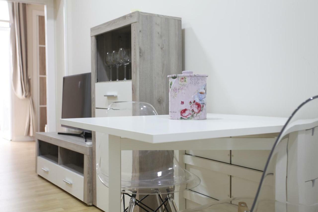 Aplus Apartamentos, Old Town Benidorm Esterno foto